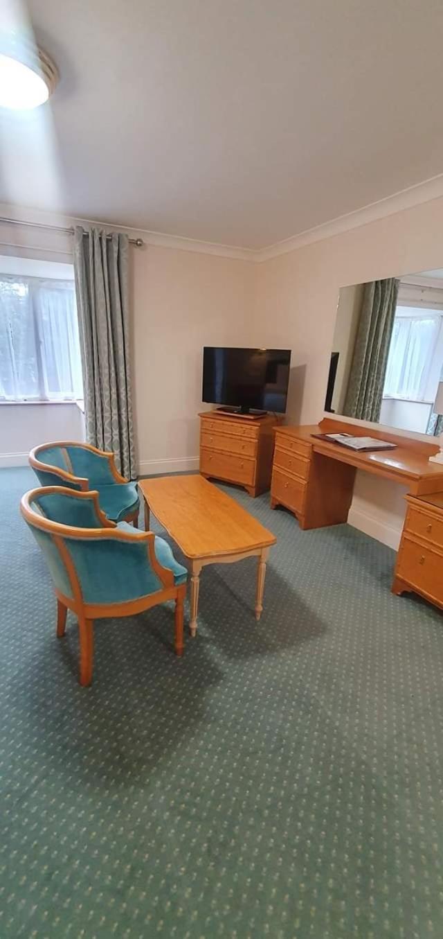 The Walnut Tree Hotel Bridgwater Esterno foto